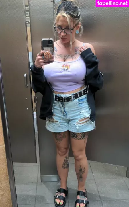 Crybaby1995 OnlyFans Thumbnail #8R2spEbwK6