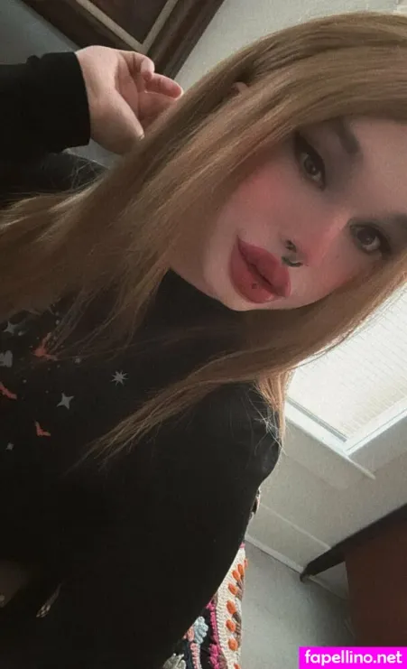 Crybabysquish OnlyFans Thumbnail #wc72F7Wjbs