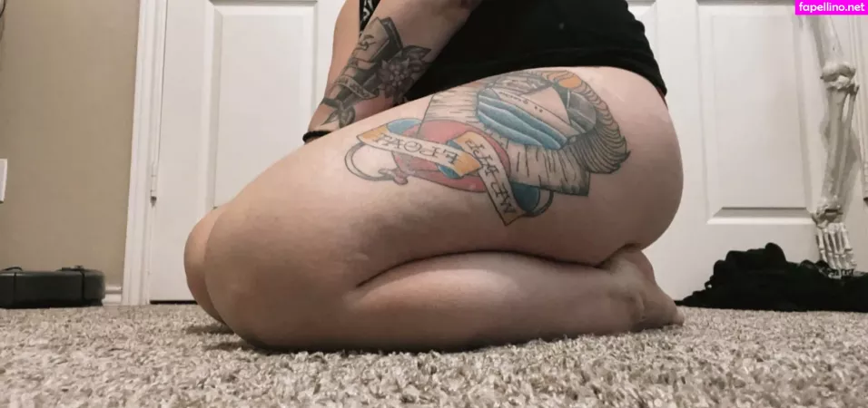 Crybbykittenn OnlyFans Thumbnail #QukMq37b0k