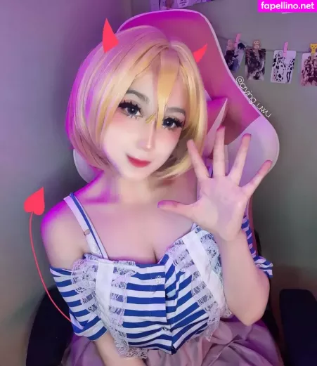 Crying Uwu OnlyFans Thumbnail #lzcQaLcAgT