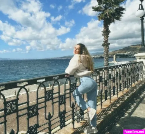 Crystal Malkova OnlyFans Thumbnail #s3zpkWaKkr