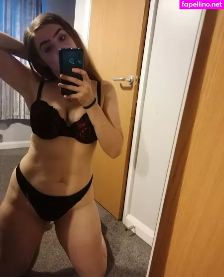 Crystal R1992 OnlyFans Thumbnail #Z34Bxga1R4