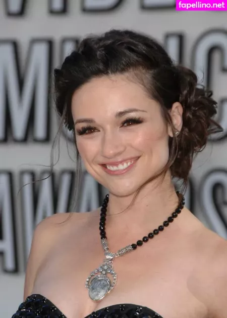 Crystal Reed OnlyFans Thumbnail #1Lm1hcB2y0