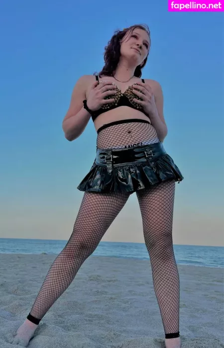 Crystalewd0569 OnlyFans Thumbnail #MCJmAd9tEC