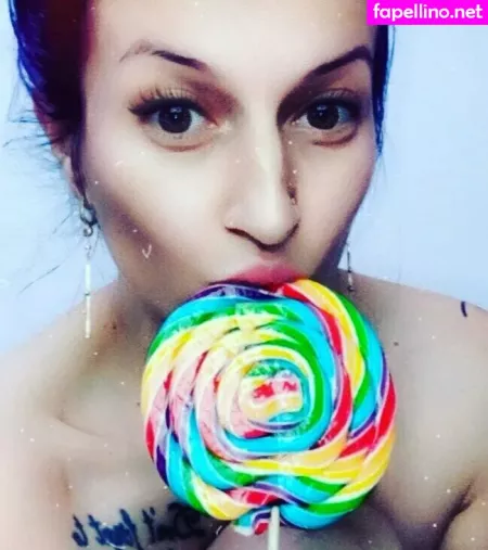 Crystalmary001 OnlyFans Thumbnail #KqDkNbCkNg