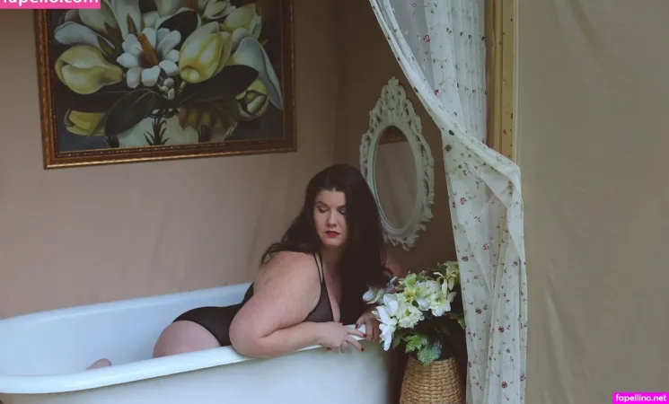 Crystalmcbootay OnlyFans Thumbnail #XUR4gkYiJt