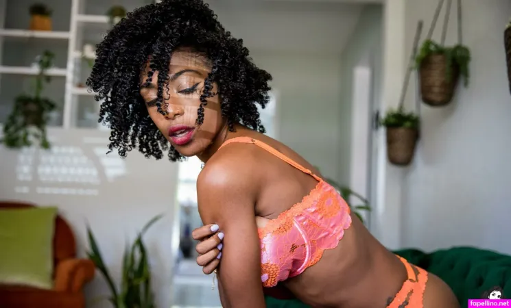 Crystalrich OnlyFans Thumbnail #RKcGF75jW5