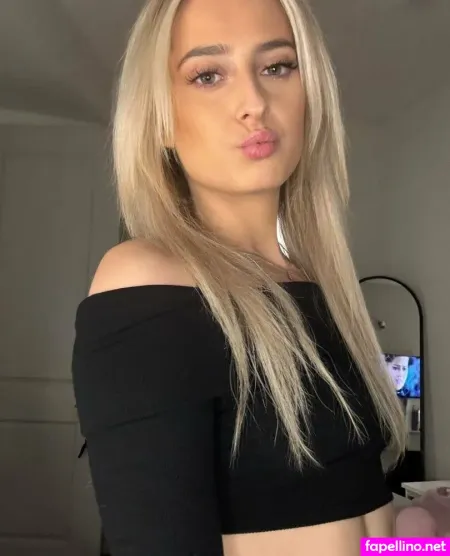 Crystalwaters222 1 OnlyFans Thumbnail #KzngyCluG9
