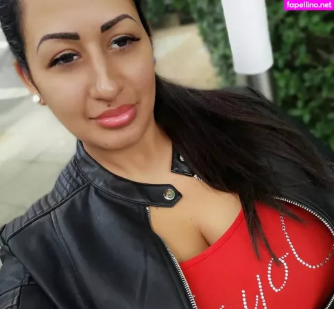 Csimbora Barbara OnlyFans Thumbnail #uF5yGItGf9