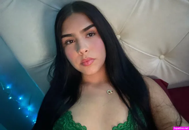 Cubanaprincess OnlyFans Thumbnail #vi2B7eaes1