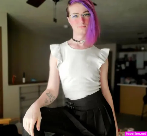 Cuddlebug OnlyFans Thumbnail #e4i9aqhBsb