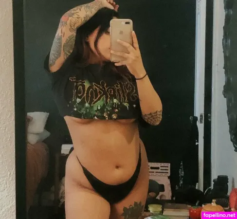 Cuhhrissee OnlyFans Thumbnail #9Ywv1EA5sj
