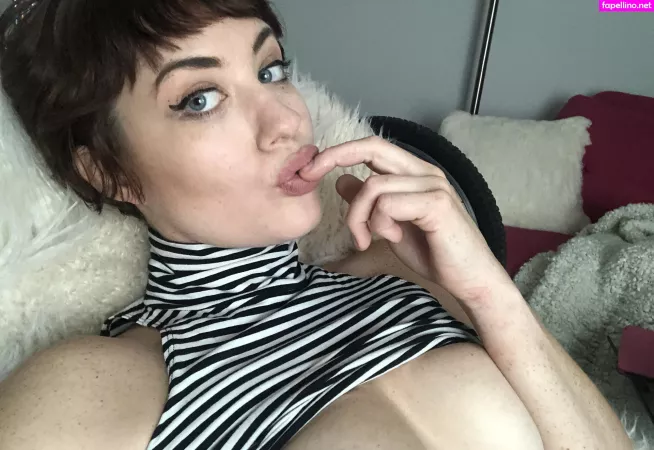 Cultofjessicaryan OnlyFans Thumbnail #VsSSA8suSK