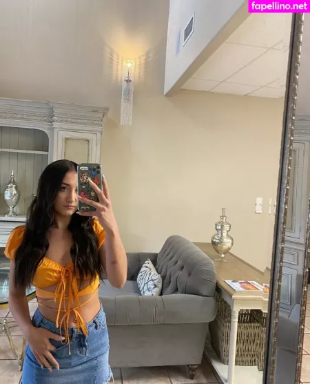 Cumsistant OnlyFans Thumbnail #0rv8CvP9na