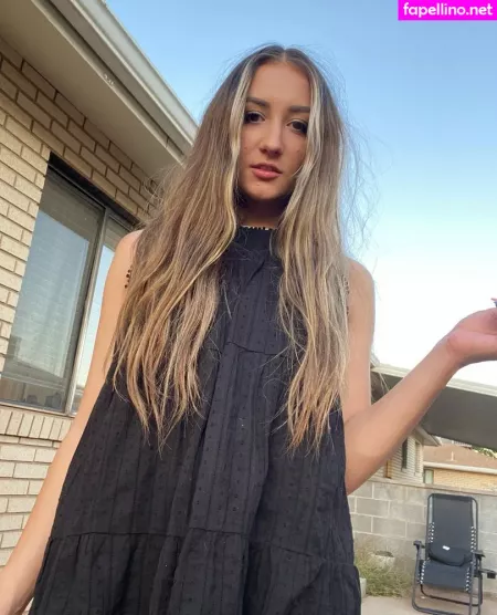 Cumsistant OnlyFans Thumbnail #ITgl06wCt3