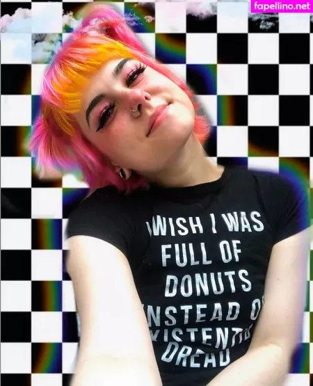 Cumsquishfree OnlyFans Thumbnail #8sow4ODA0q