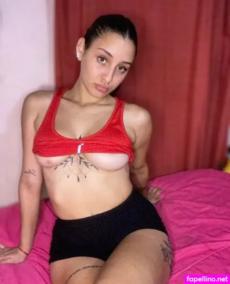 Curbyemily OnlyFans Thumbnail #w2uz5eJPCl