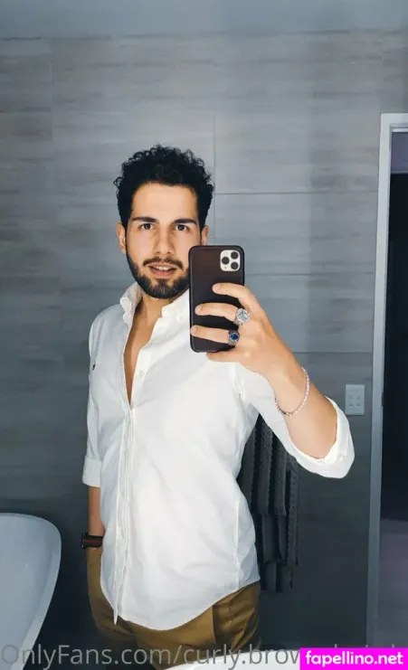 Curly Brown Hairdude OnlyFans Thumbnail #1T8GBTNvPs