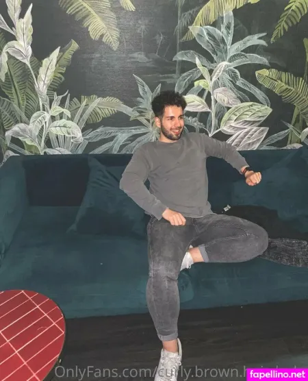 Curly Brown Hairdude OnlyFans Thumbnail #PDcCoiUWSG