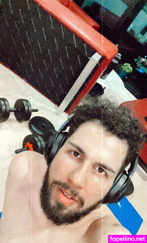 curly.brown.hairdude, jonathankmonroe Nude Leaked OnlyFans Photo #ZqRolJysBo