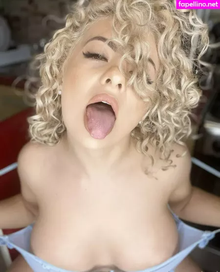 Curly Lexi OnlyFans Thumbnail #xIFoihKx9n