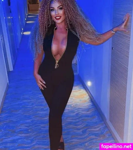 Curly Quennn OnlyFans Thumbnail #v1Q24CBAz8