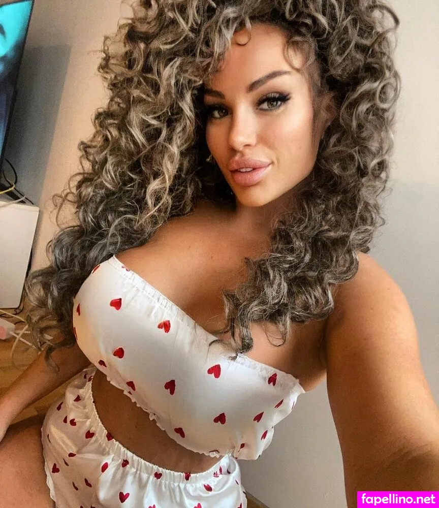 Paulina Fok, curly_queennnn, u351765297 Nude Leaked OnlyFans Photo #w7D5ITELF4