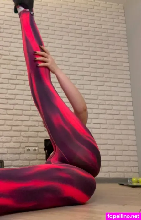 Curly Witch OnlyFans Thumbnail #SRQFW00v5T