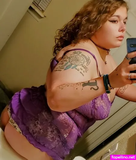 Curlybeeb Main Profile Photo