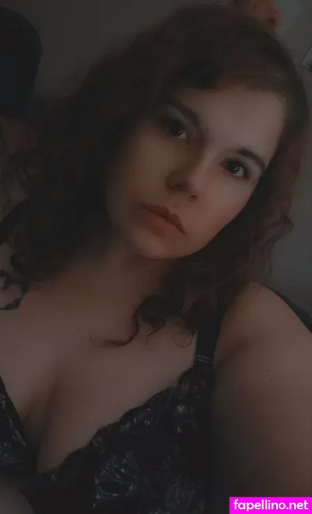 Curlybeeb OnlyFans Thumbnail #orqRyL38Y3