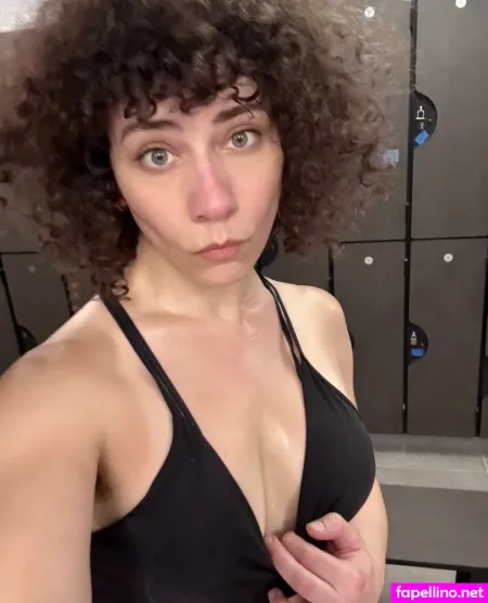 Curlyfluffnstuff Main Profile Photo