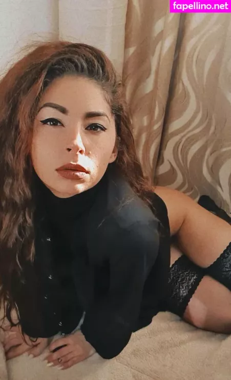 Curlyjewelfree OnlyFans Thumbnail #5XfBmWyoJA