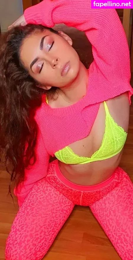 Curlyjewelfree OnlyFans Thumbnail #KgLQSuJNQI