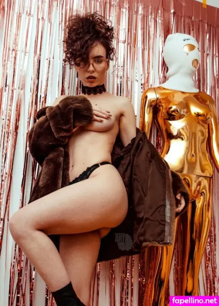 Curlywiktoria 4 OnlyFans Thumbnail #VmzyAiMjHo