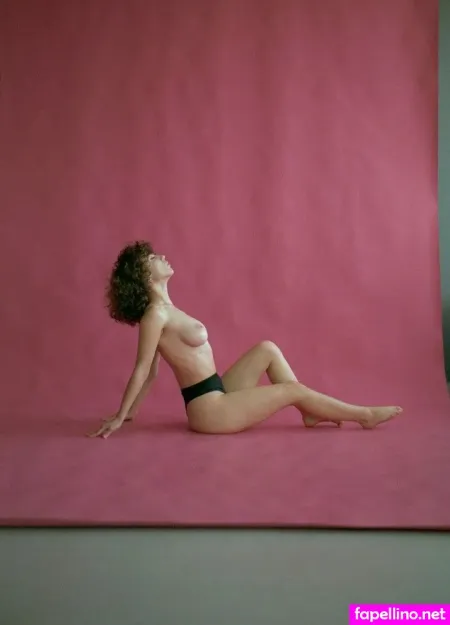 Curlywiktoria 4 OnlyFans Thumbnail #rERioRqYy0