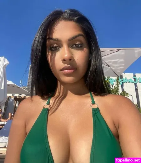 Curtlykellie OnlyFans Thumbnail #pqpK40wwL5