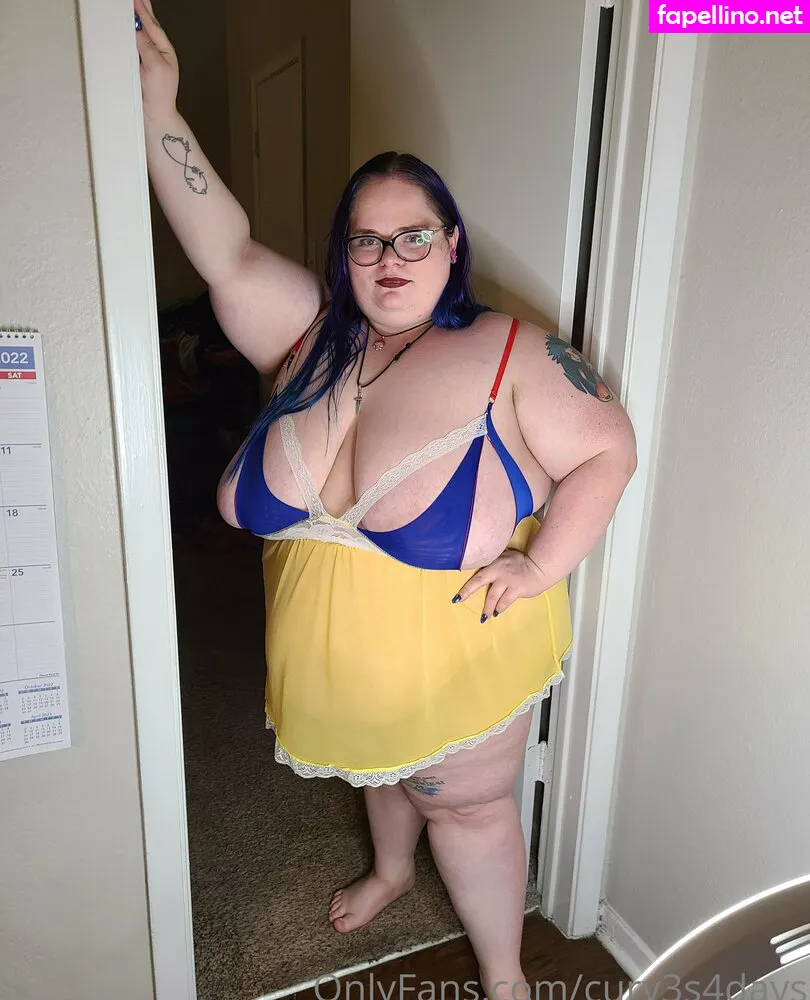 curv3s4days, d_us_ex_machina Nude Leaked OnlyFans Photo #6xuscYer3H