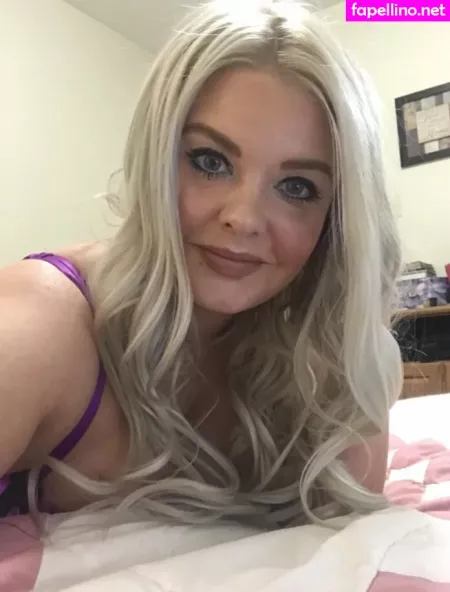 Curvaceous Barbie OnlyFans Thumbnail #QhLEe8W8se