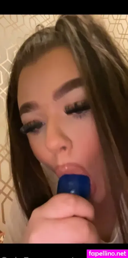 Curvedbrunettexx OnlyFans Thumbnail #mzOENgv76m