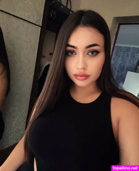 Curvy Anyya OnlyFans Thumbnail #GkggGBVaai