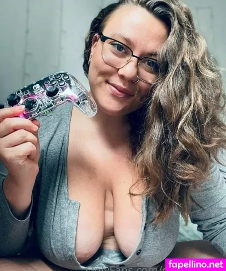 Curvy Chloe OnlyFans Thumbnail #LMJzzHuEzL