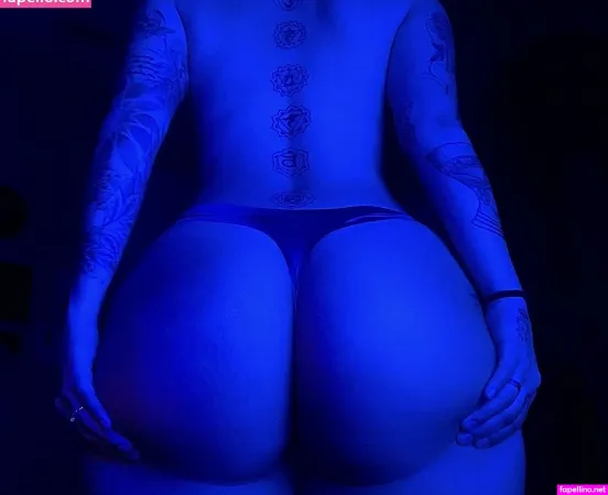 Curvy Goddesses 1 OnlyFans Thumbnail #WBpg57SbrA