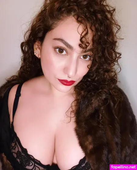 Curvy Goddesses 1 OnlyFans Thumbnail #xNEfsbGbln