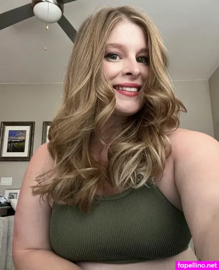 Curvy Krysta Main Profile Photo