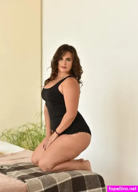 Curvy Lady Me OnlyFans Thumbnail #3S9ITdUHaZ