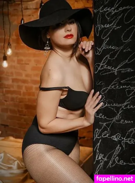 Curvy Lady OnlyFans Thumbnail #Zt536o3KmA