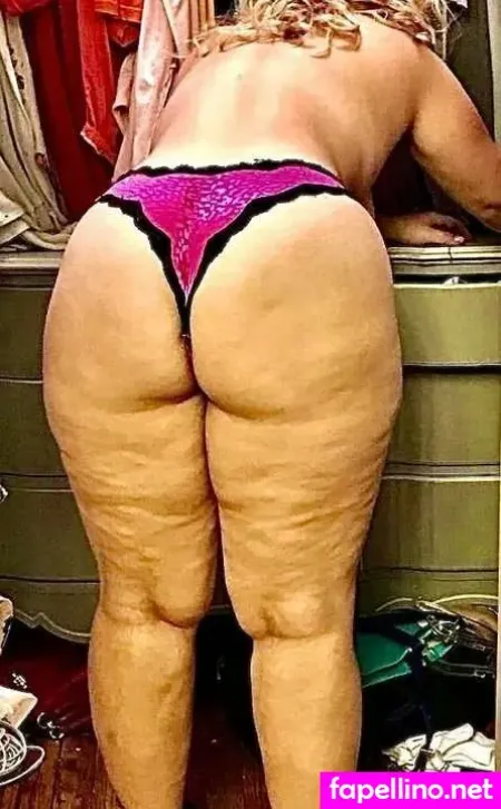 Curvy M Monroe OnlyFans Thumbnail #21QQg4PWfa