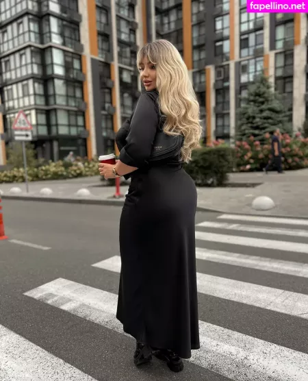 Curvy Model Kate OnlyFans Thumbnail #20Prmd7K6N