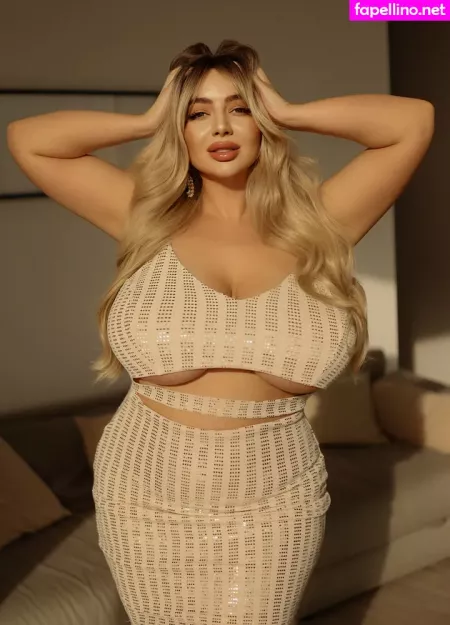 Curvy Model Kate OnlyFans Thumbnail #sGlizeFvQ5