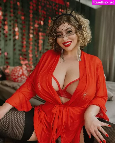 Curvy Model Kate OnlyFans Thumbnail #t2QNVySV46
